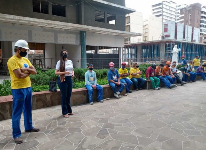 Professora do SEG Santa Maria participa da 8ª SIPAT da Construtora Jobim