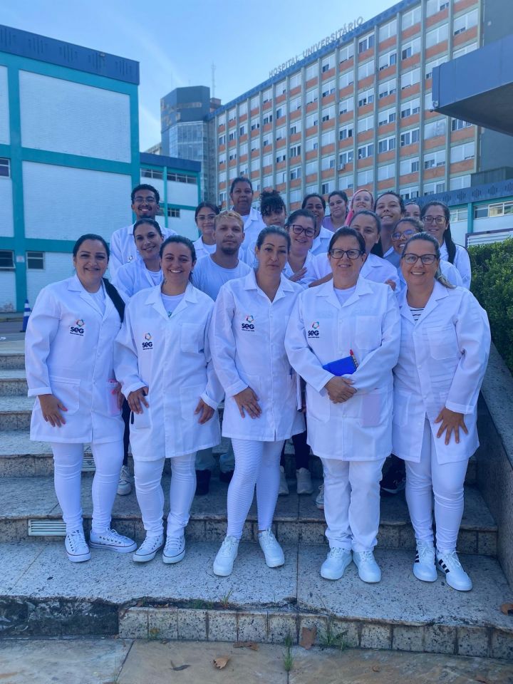 Alunos do curso Técnico em Enfermagem da Escola SEG de Canoas visitam o Hospital Universitário